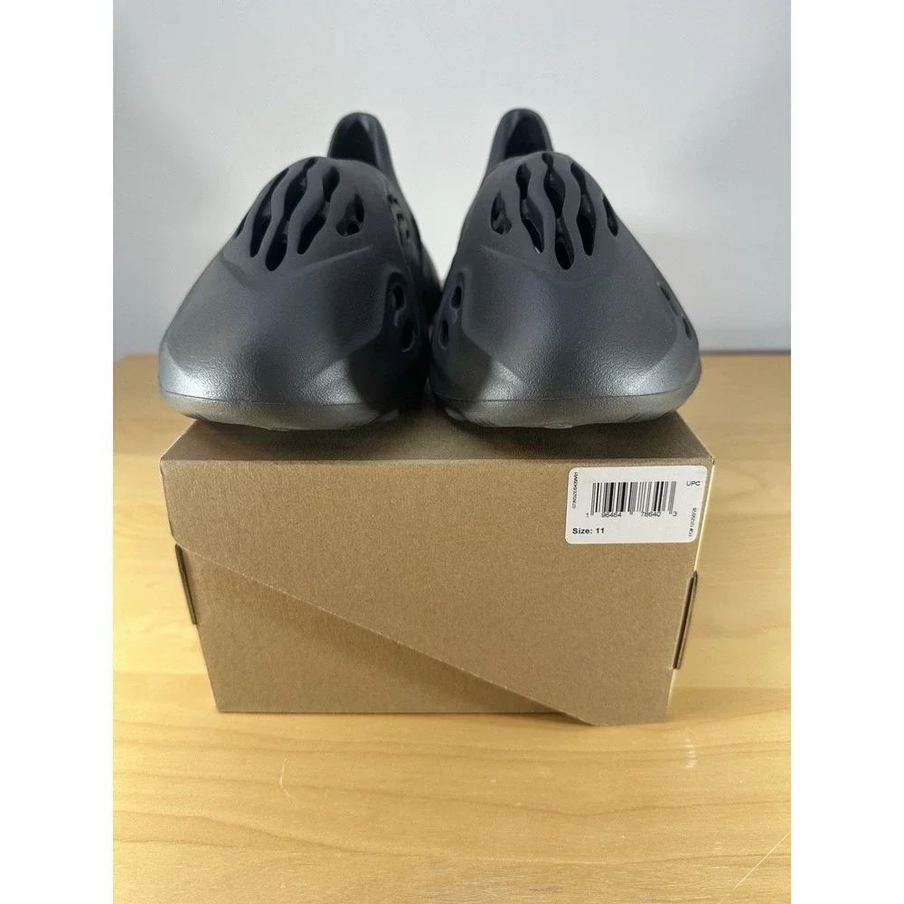 Size 11 - Adidas Men Yeezy Foam RNR Runner M Carbon IG5349